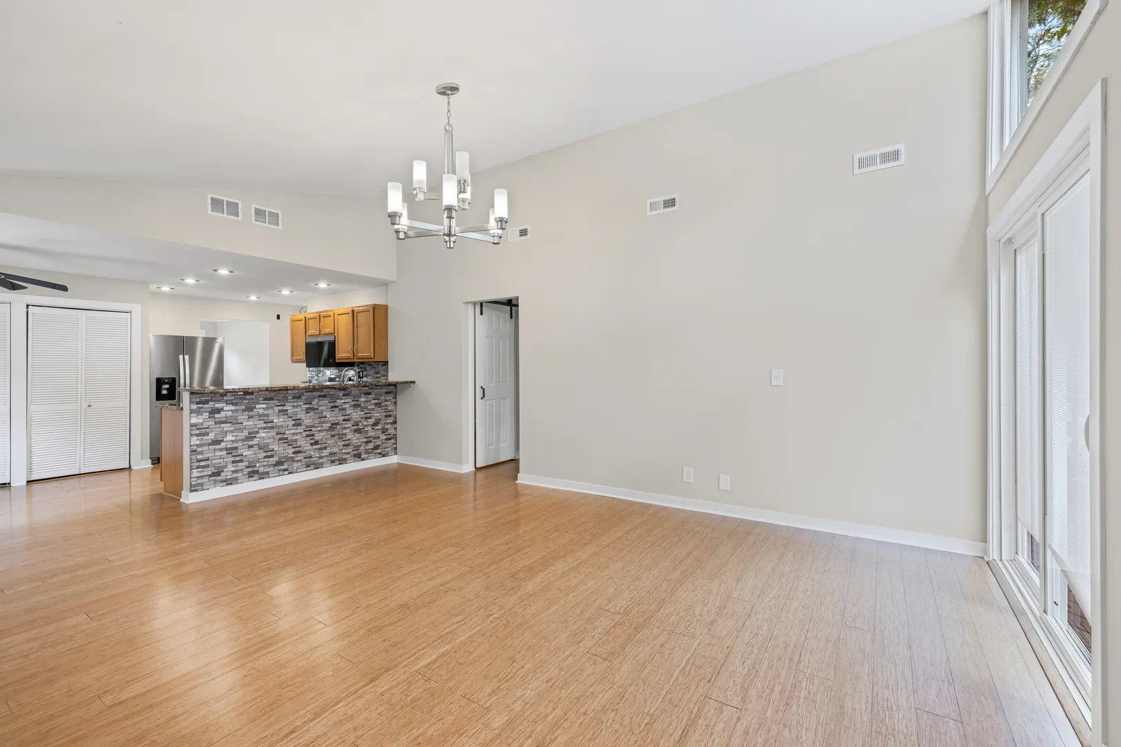 17914 W Twin Lakes Boulevard IL