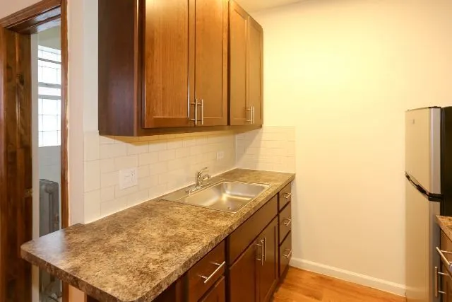 4241 N KENMORE Avenue 106 IL