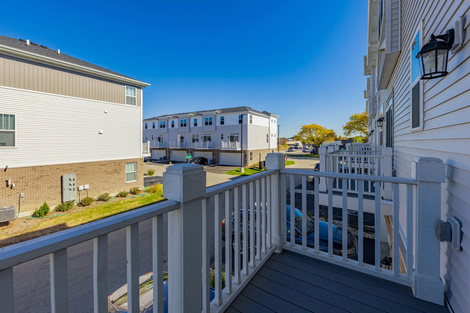 1050 E Oakton Street IL