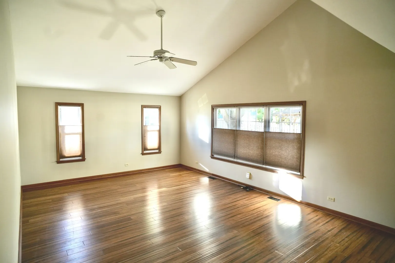 784 Medford Drive IL