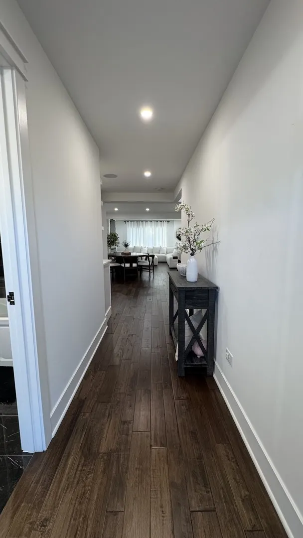 1739 N 24th Avenue IL