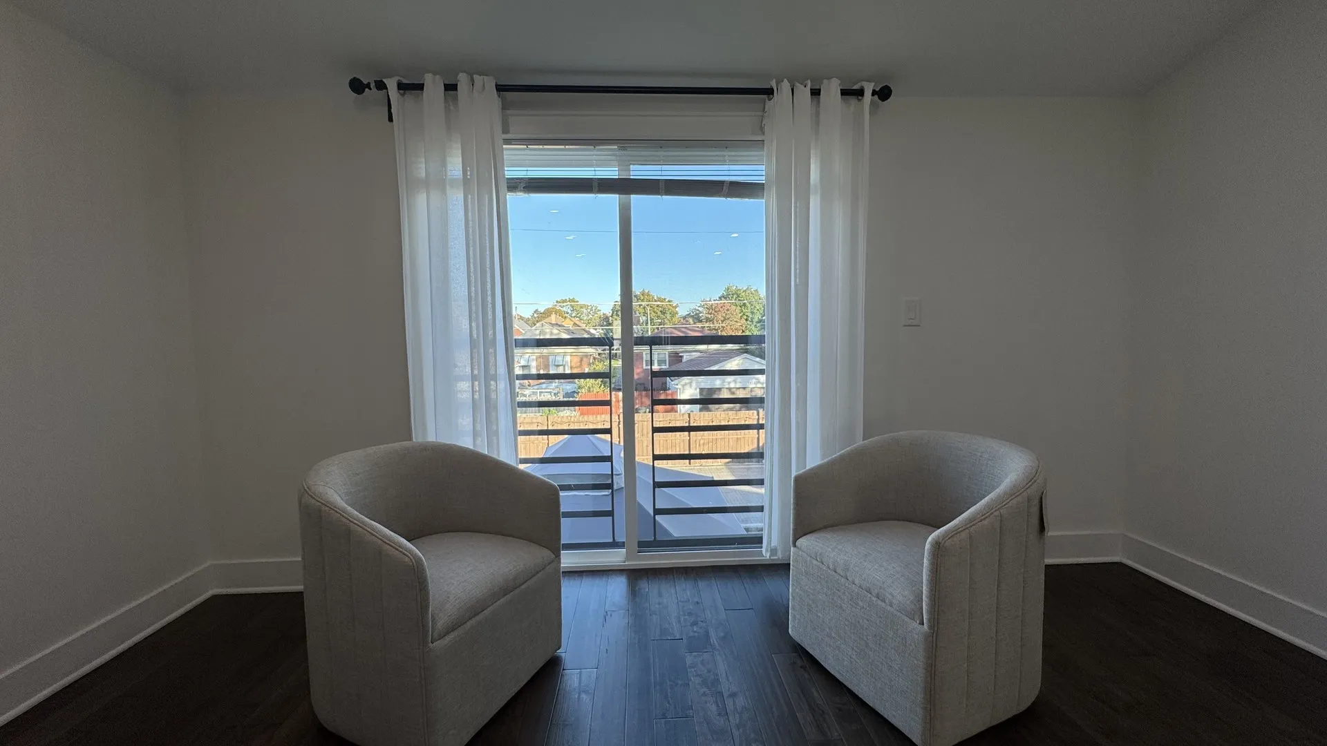 1739 N 24th Avenue IL