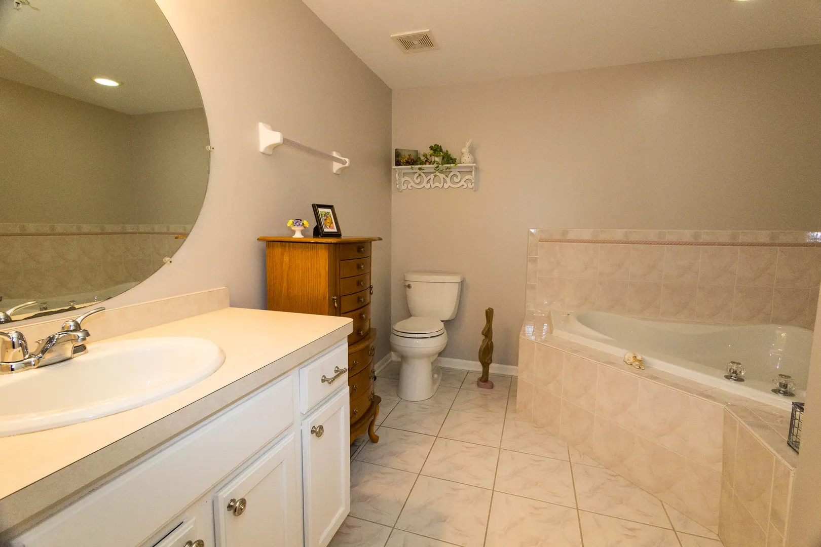 7755 BRISTOL PARK Drive 1NE IL