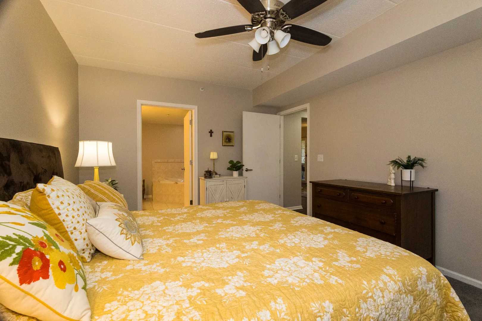 7755 BRISTOL PARK Drive 1NE IL