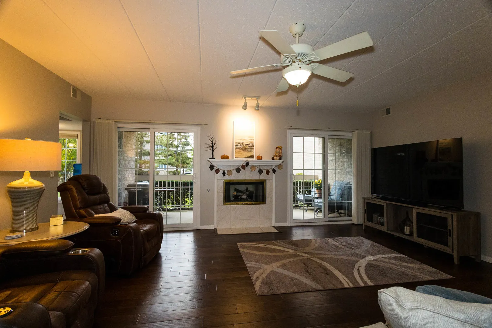 7755 BRISTOL PARK Drive 1NE IL