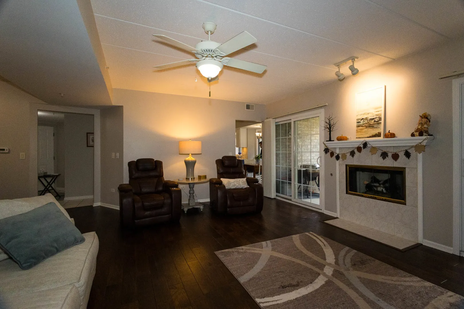 7755 BRISTOL PARK Drive 1NE IL