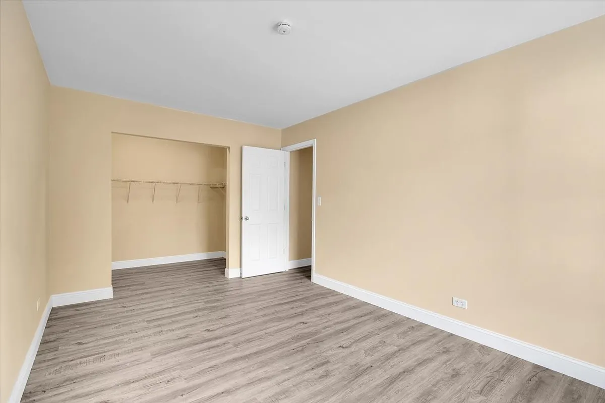 488 Darlene Lane D IL