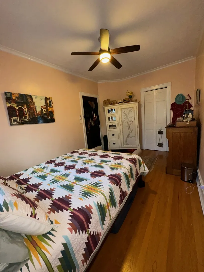 1042 Washington Boulevard 3W IL