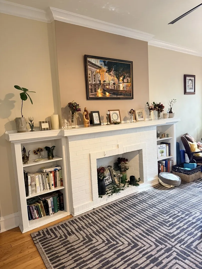 1042 Washington Boulevard 3W IL