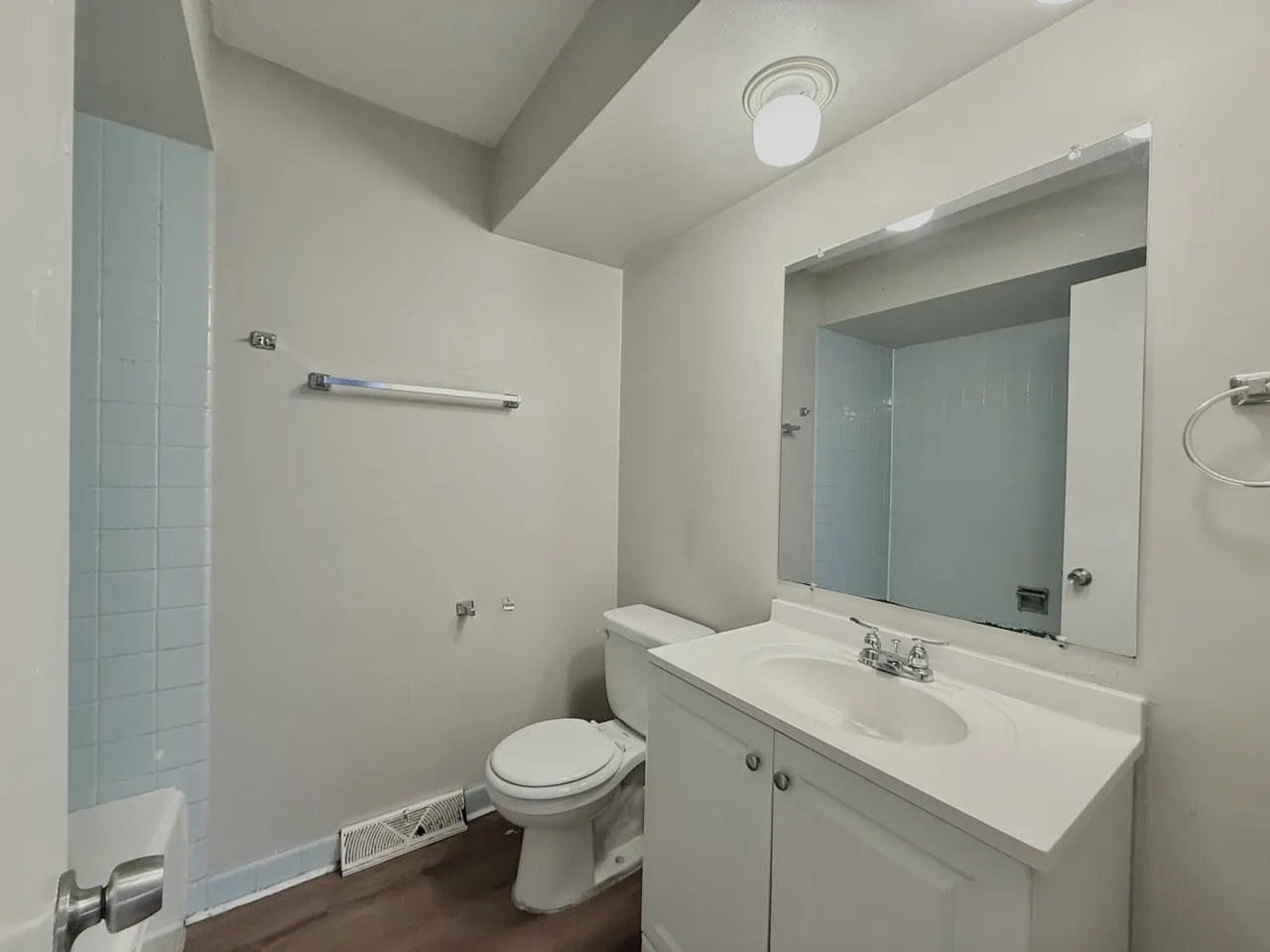 17006 University Avenue IL