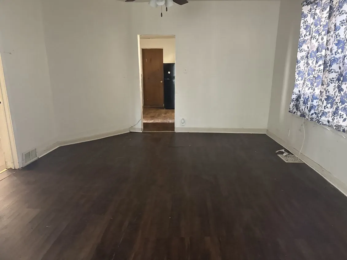 8220 S Wolcott Avenue IL