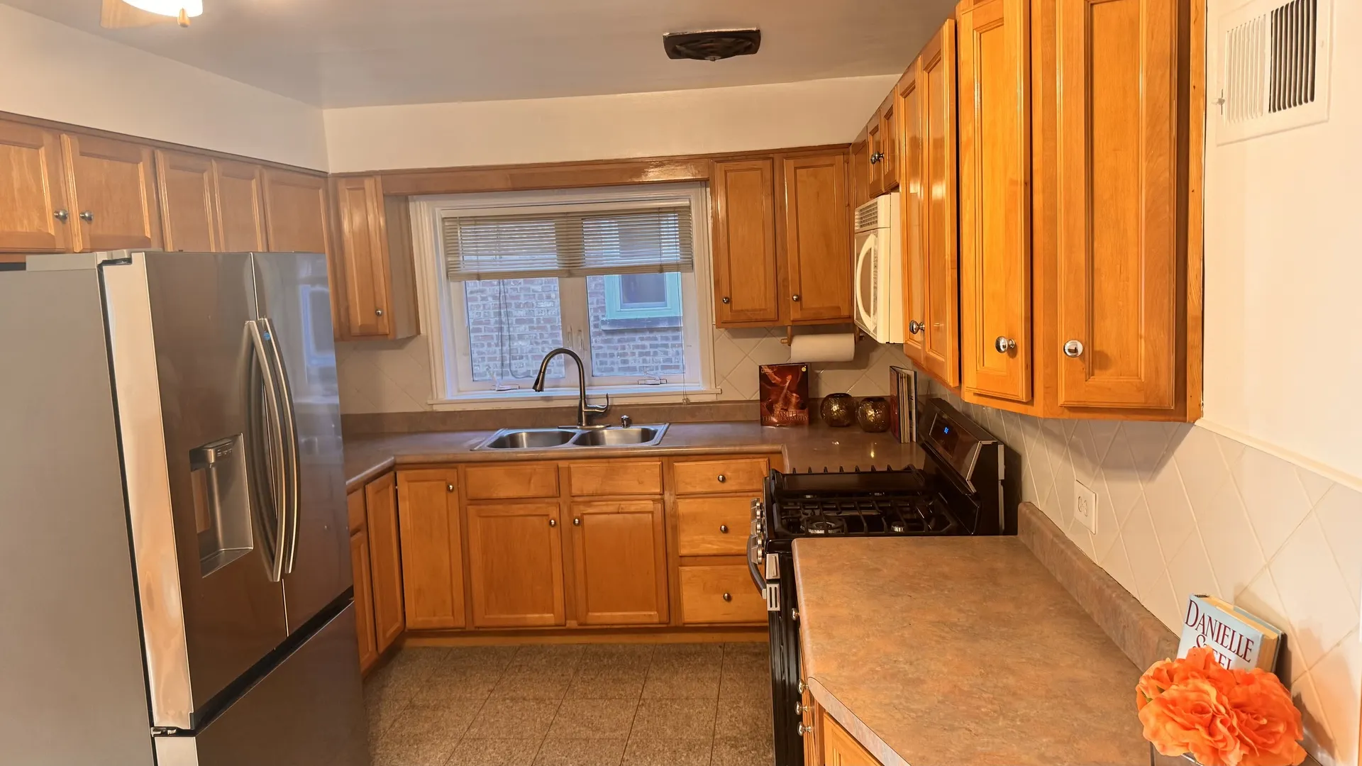 5501 N California Avenue 1N IL