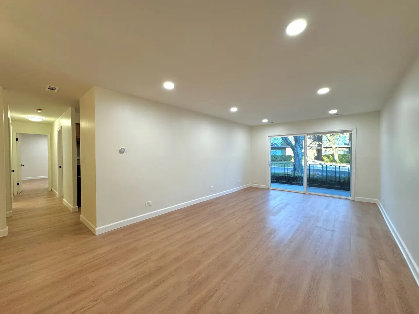 1525 Sander Court 103 IL