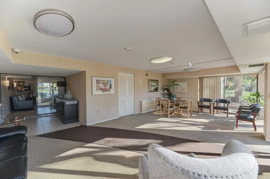 100 Lake Boulevard 603 IL