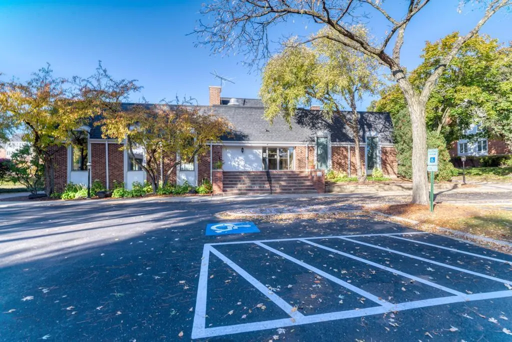 100 Lake Boulevard 603 IL