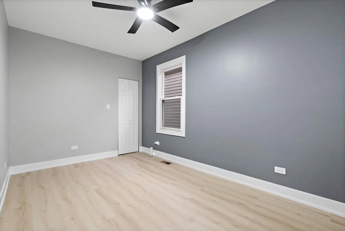 7243 S Hermitage Avenue IL