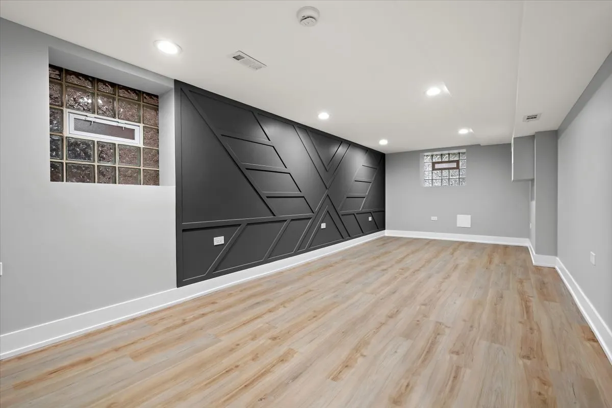 7243 S Hermitage Avenue IL