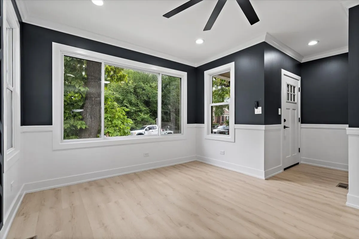 7243 S Hermitage Avenue IL