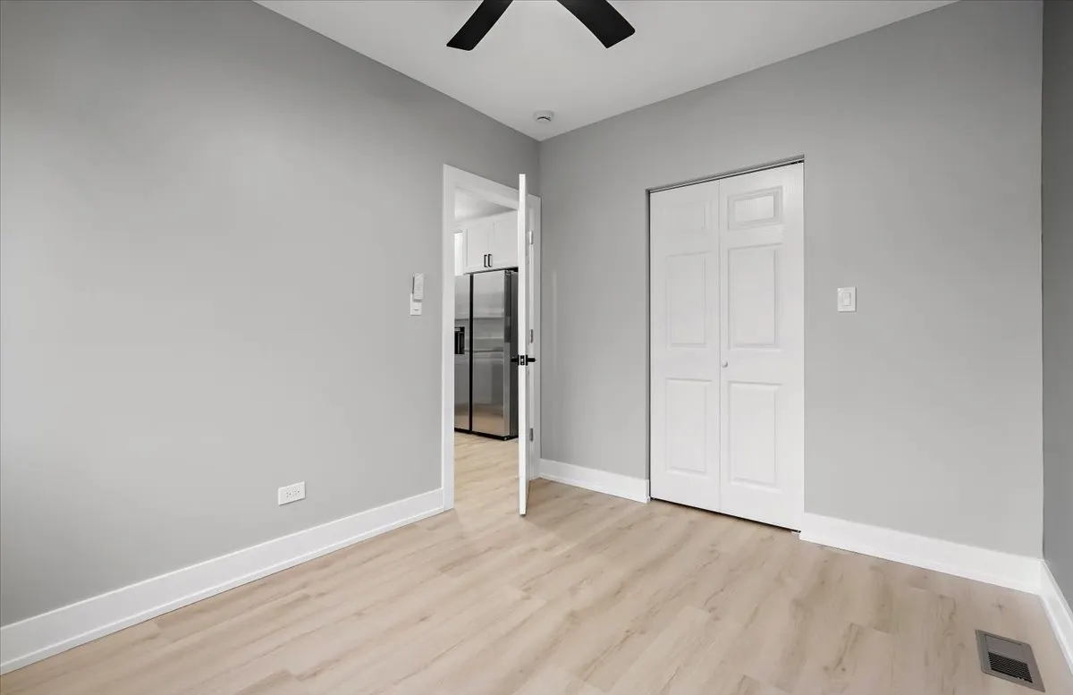 7243 S Hermitage Avenue IL