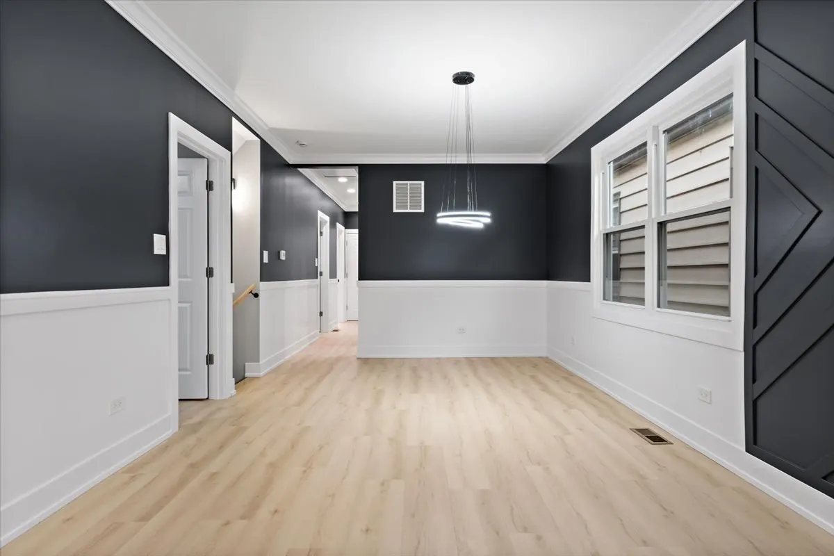 7243 S Hermitage Avenue IL