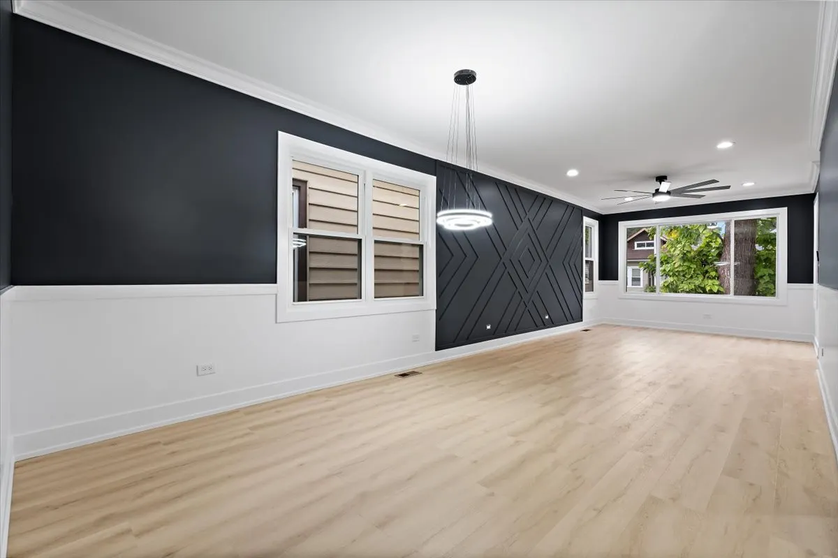 7243 S Hermitage Avenue IL