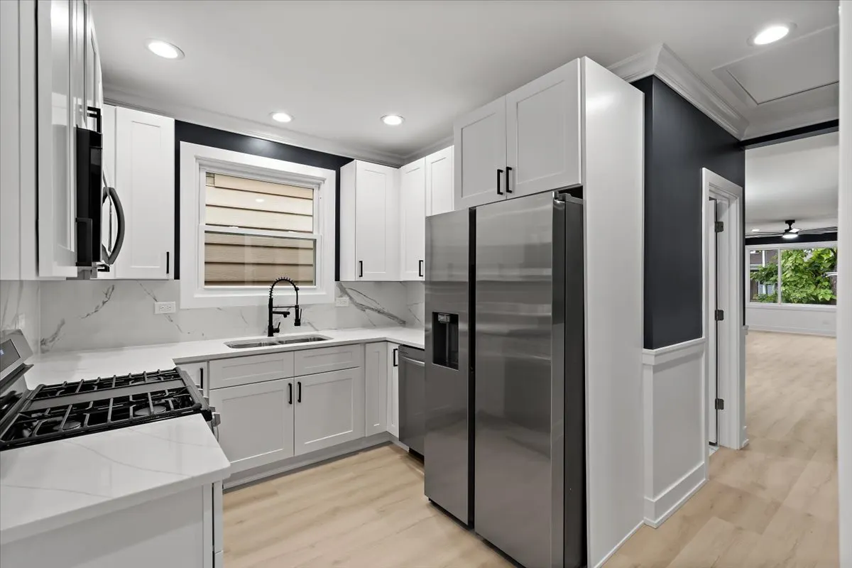 7243 S Hermitage Avenue IL