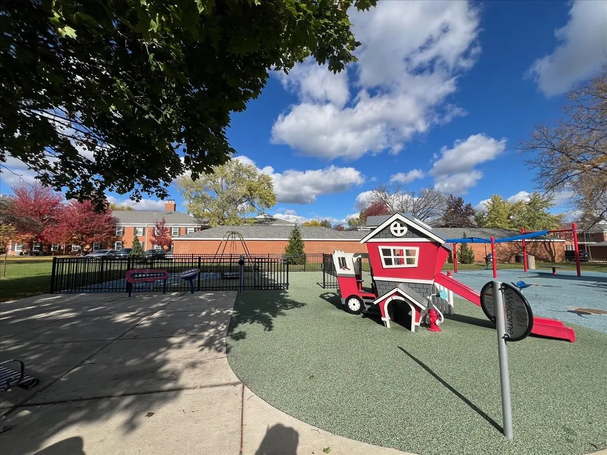 511 COVENTRY Lane 2 IL