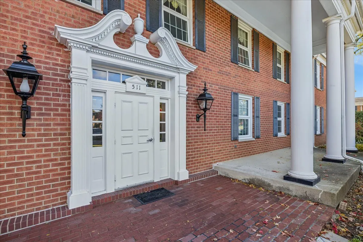 511 COVENTRY Lane 2 IL