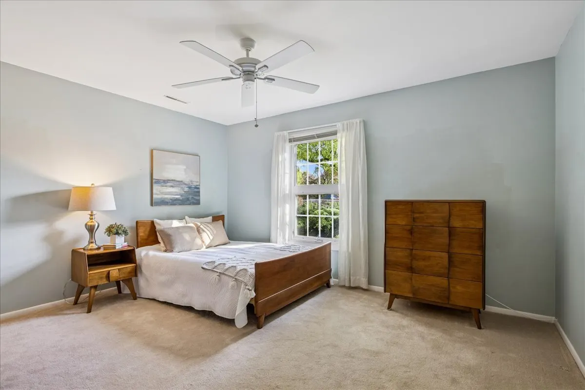 511 COVENTRY Lane 2 IL