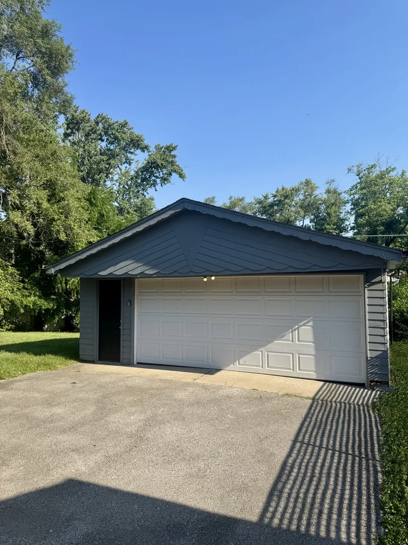 273 CHARLES Street IL