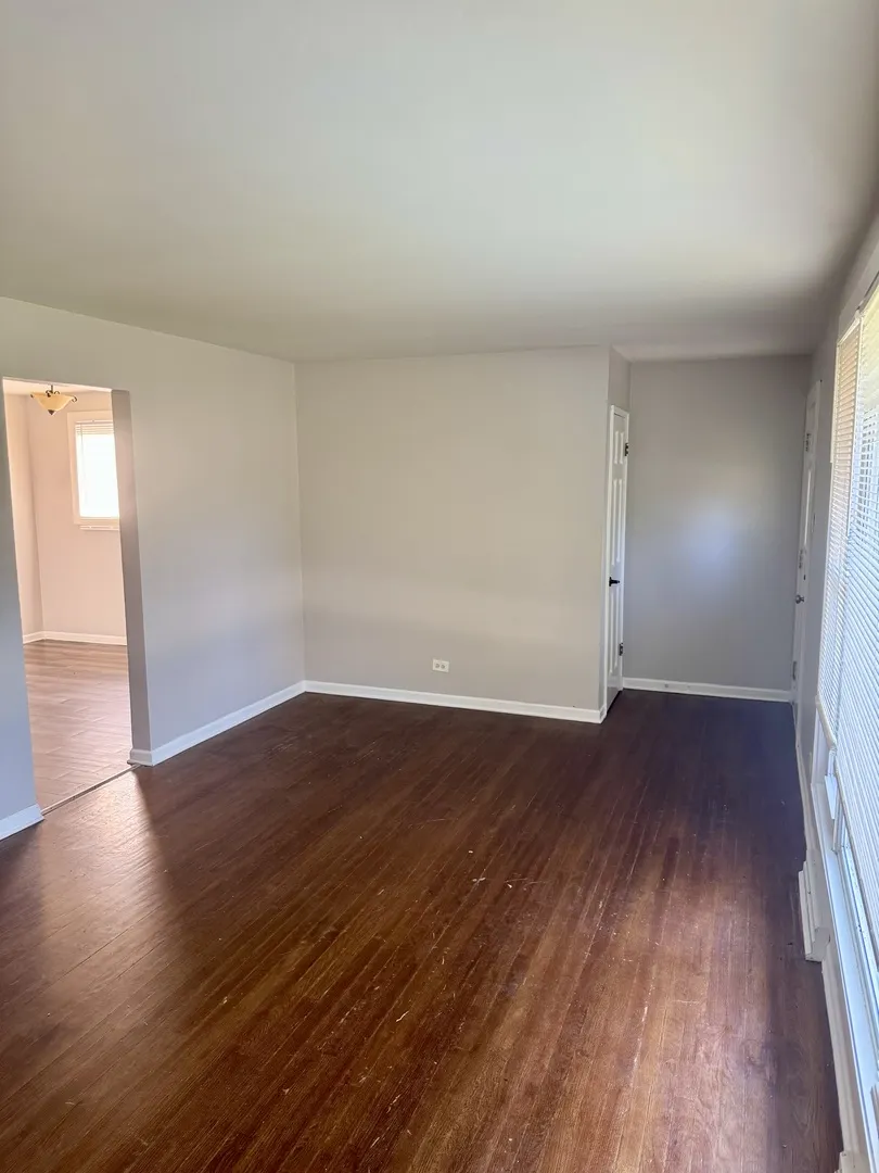 273 CHARLES Street IL