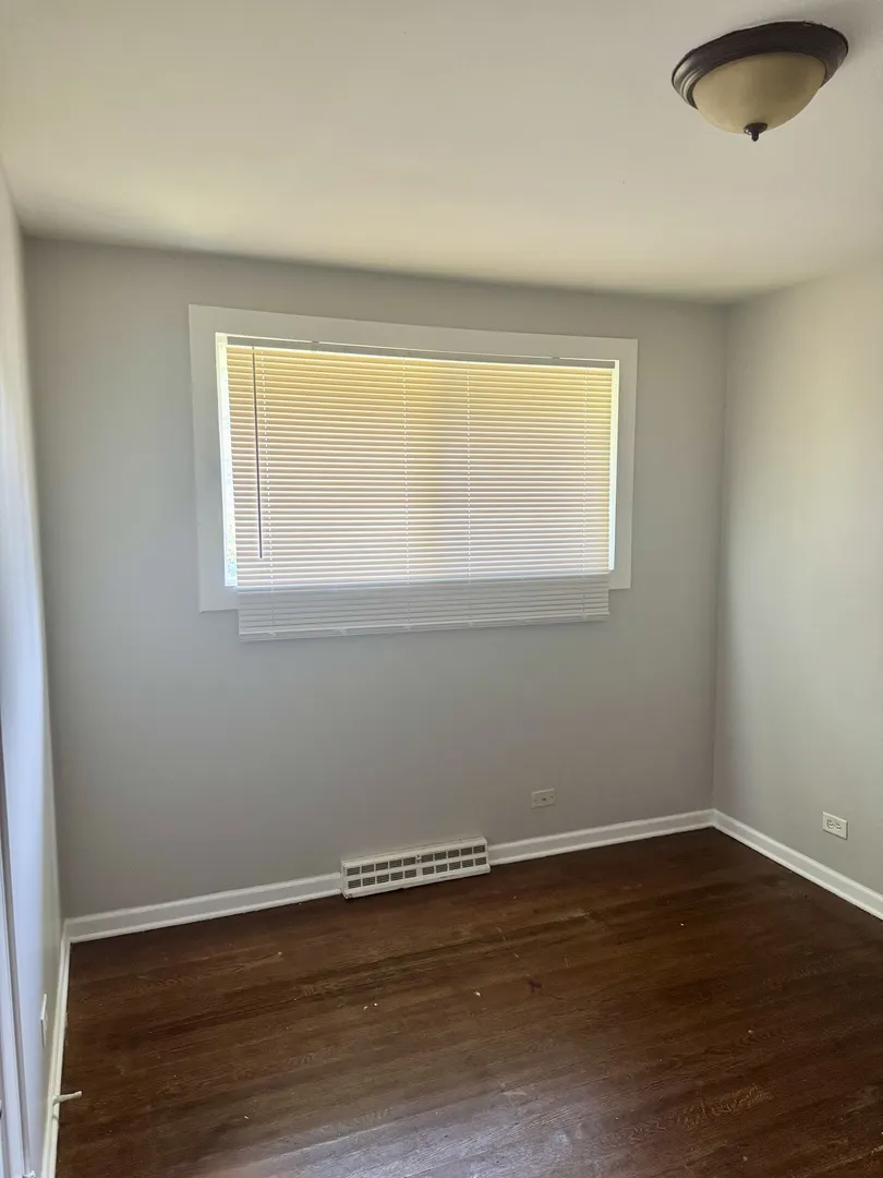 273 CHARLES Street IL