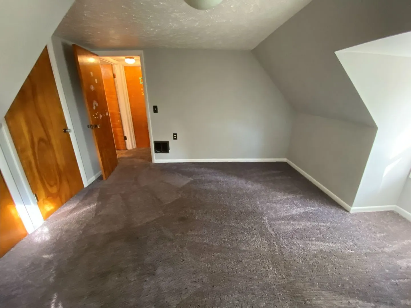 611 W Locust Street IL