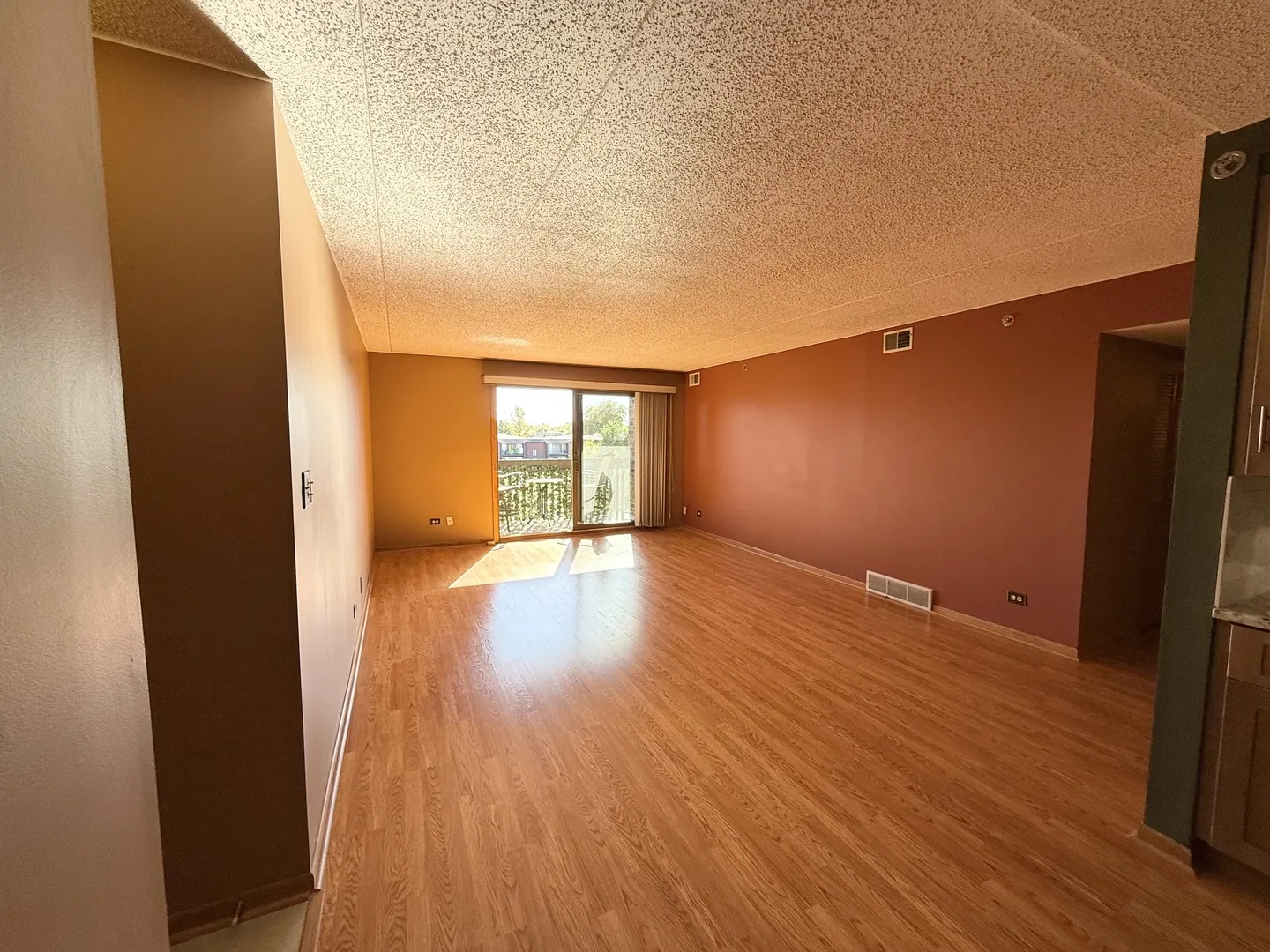 10420 Circle Drive 25B IL