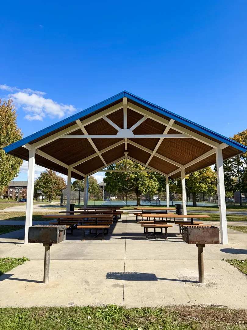 10420 Circle Drive 25B IL