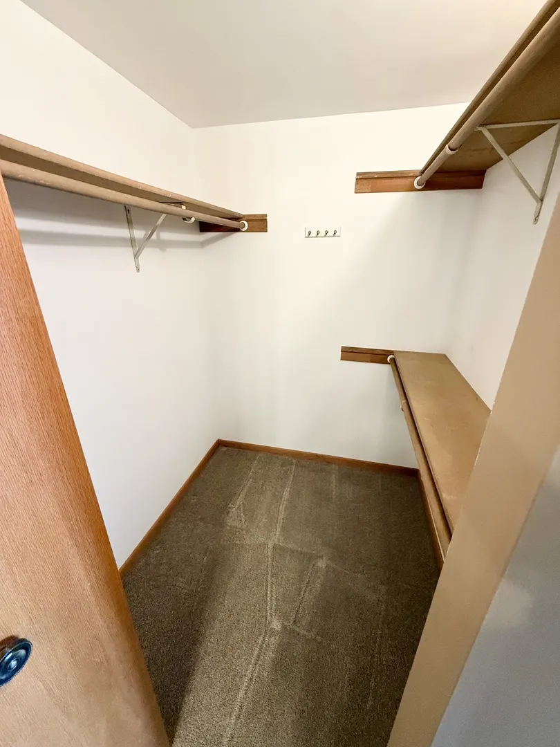 10420 Circle Drive 25B IL