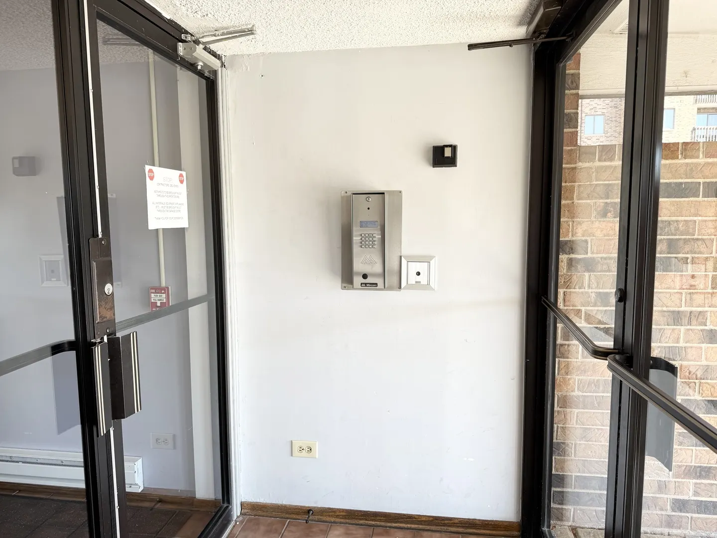 10420 Circle Drive 25B IL