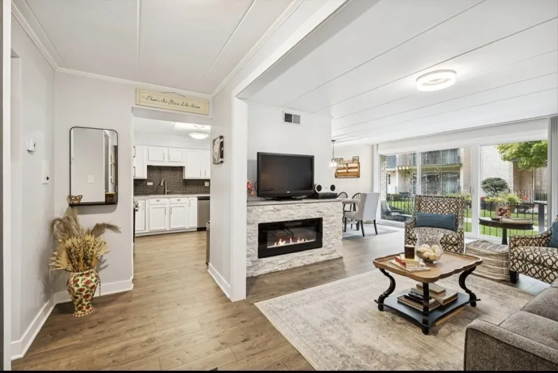 10364 Parkside Avenue C1 IL