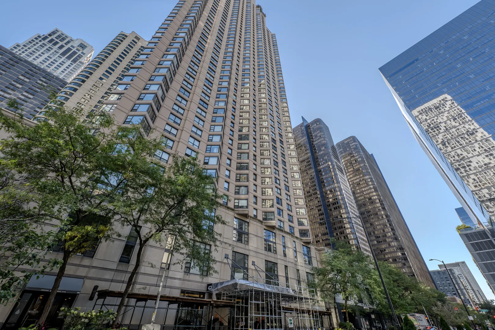 401 E Ontario Street 1805 IL