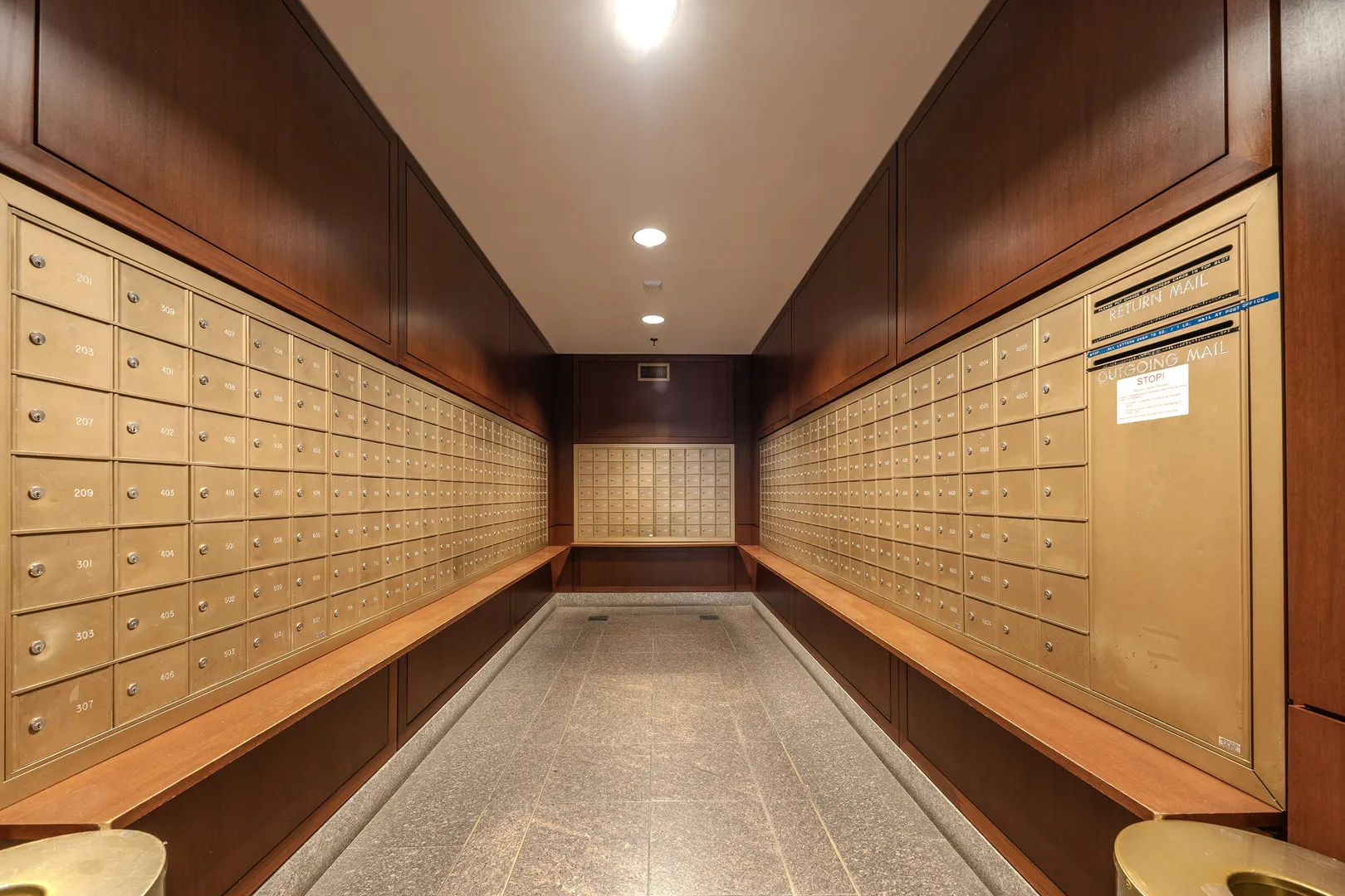 401 E Ontario Street 1805 IL