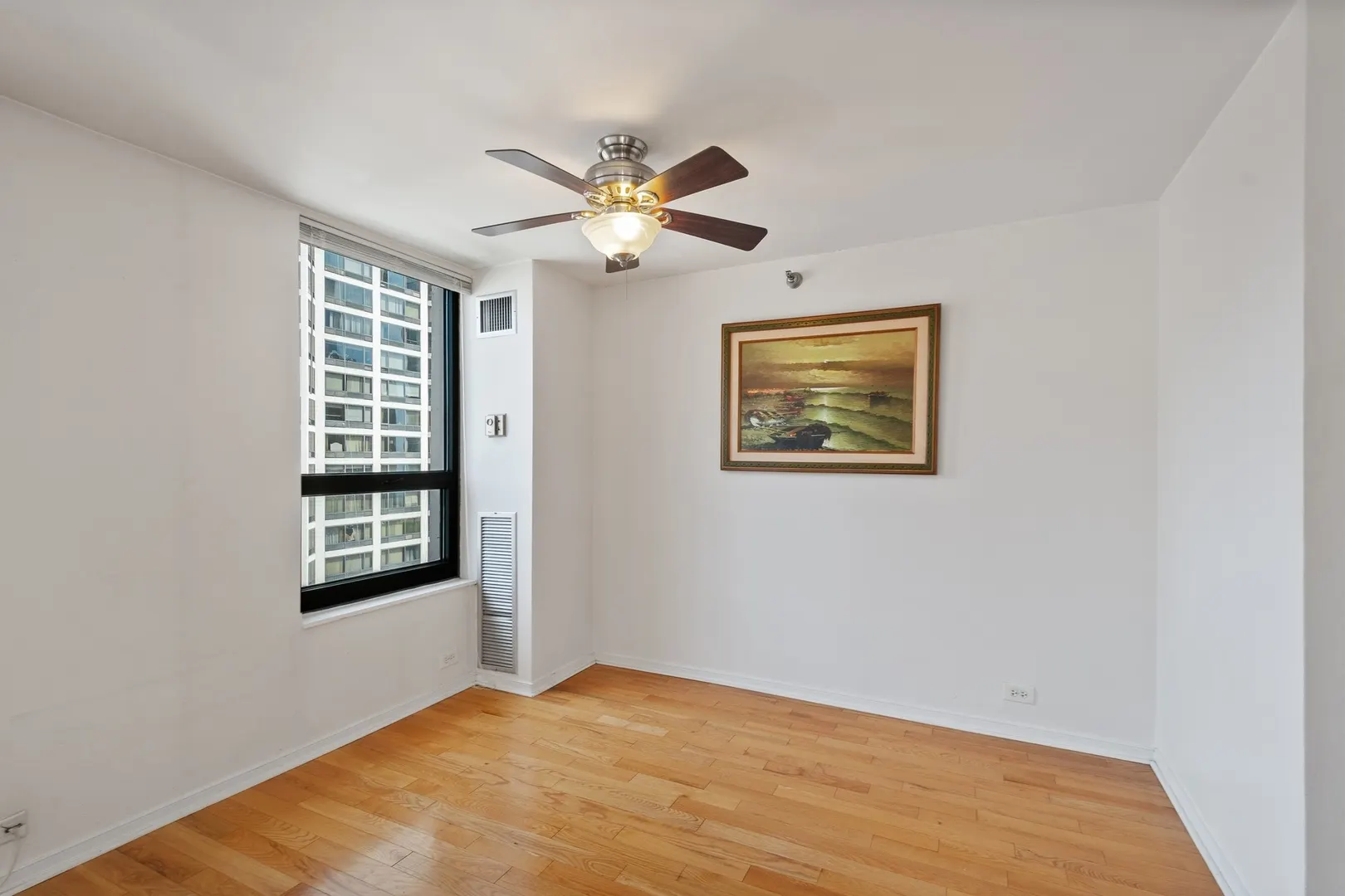 401 E Ontario Street 1805 IL