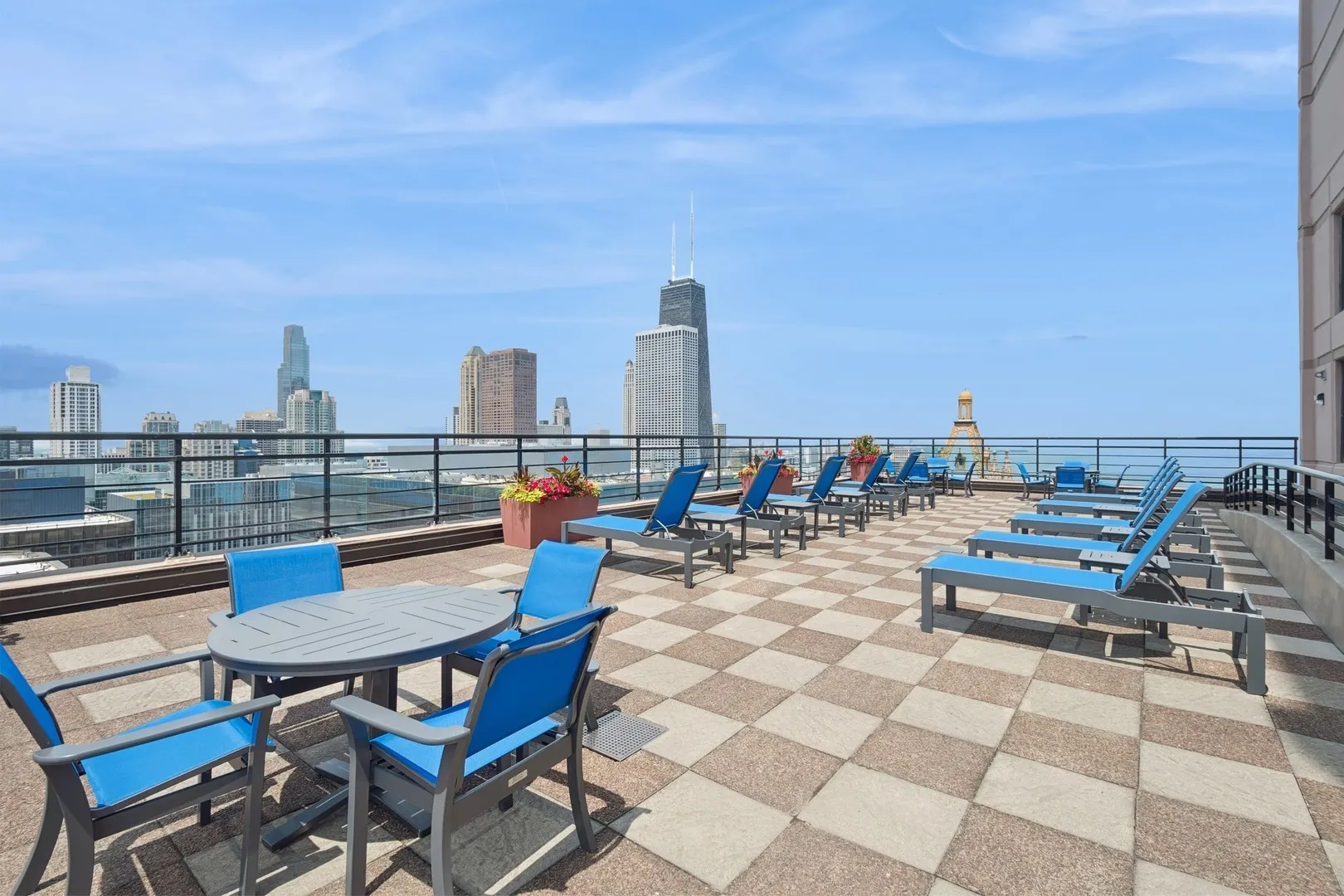 401 E Ontario Street 1805 IL