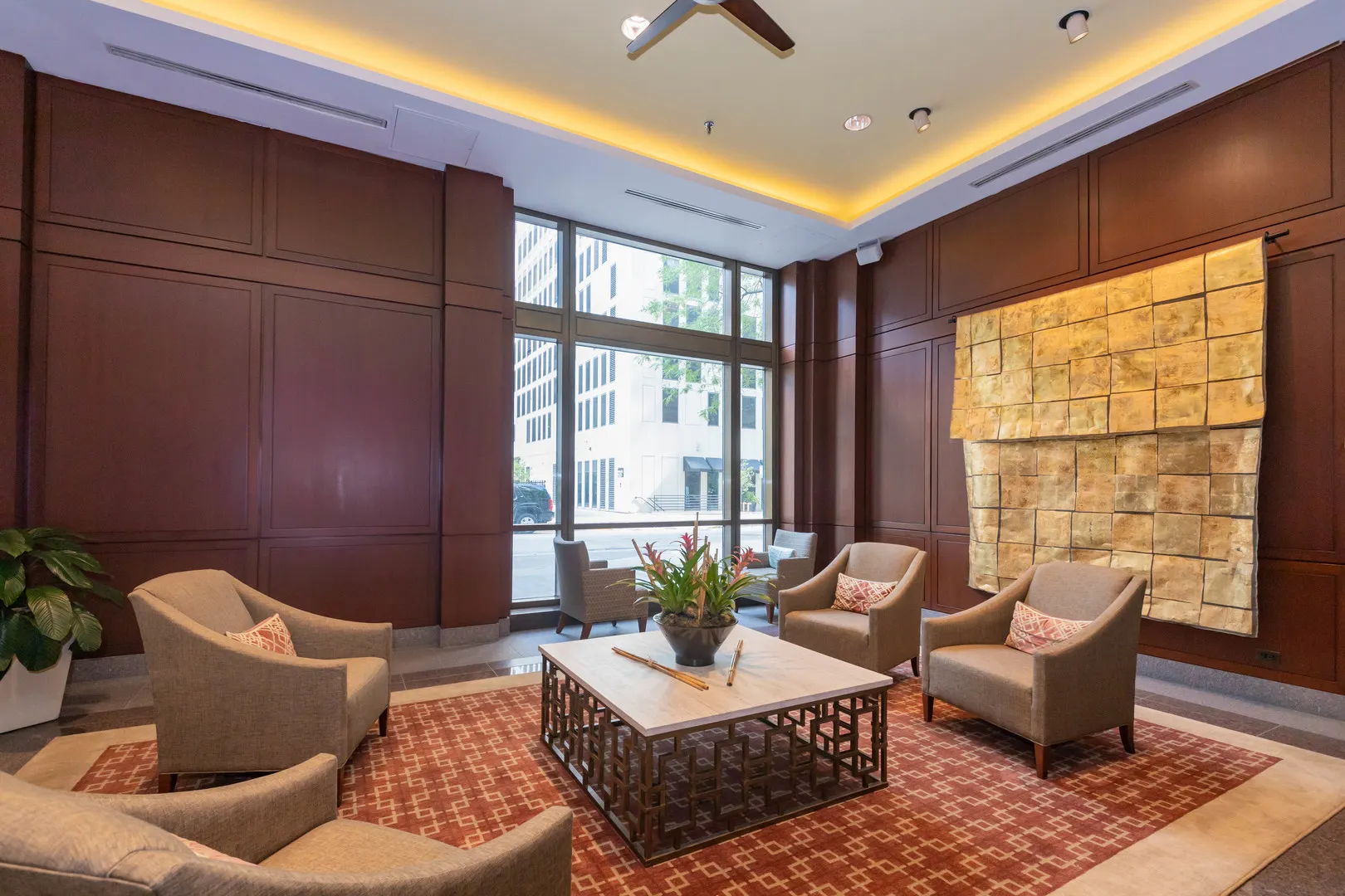 401 E Ontario Street 1805 IL