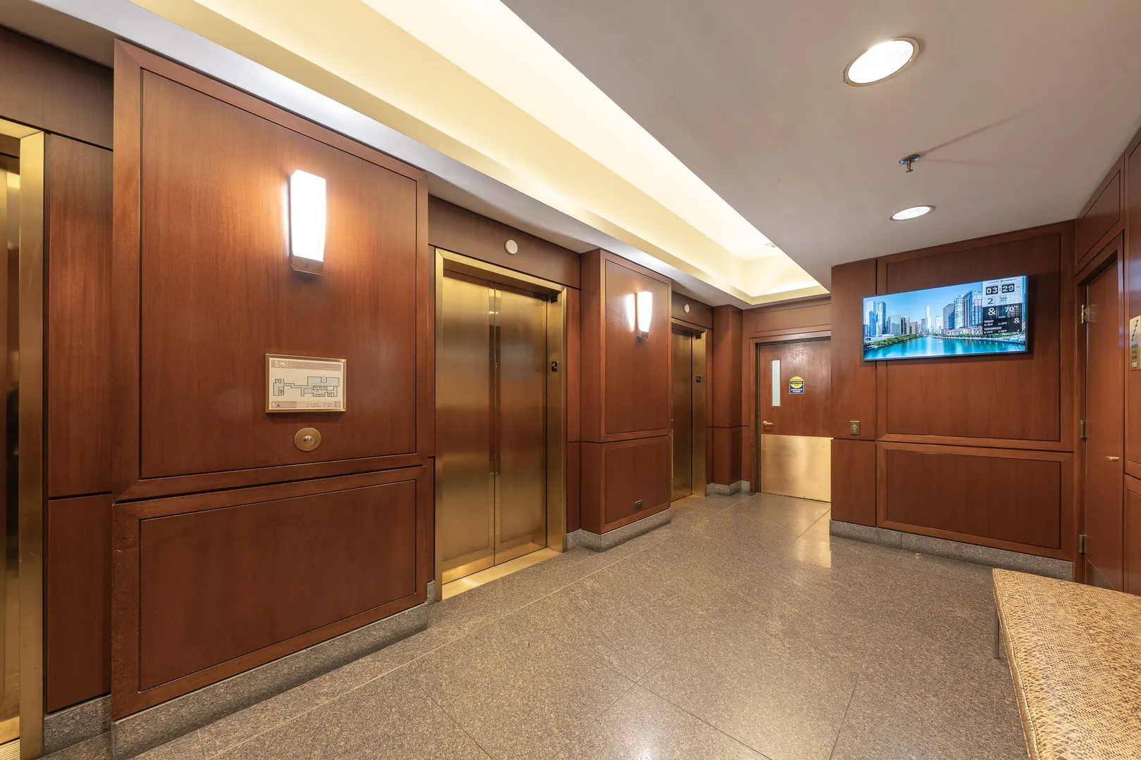 401 E Ontario Street 1805 IL