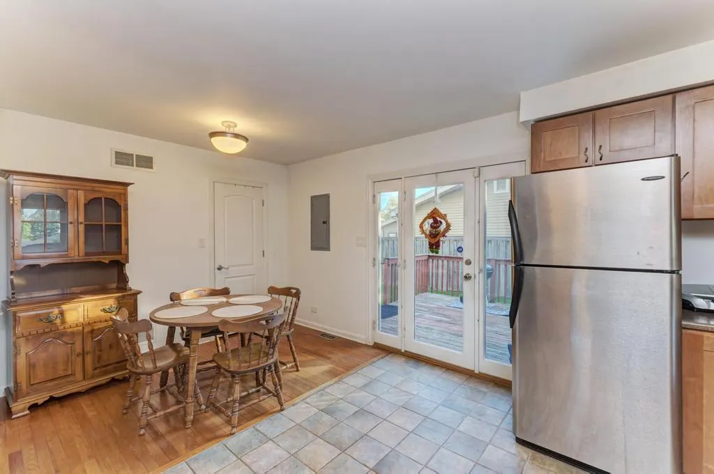 433 N Lincoln Avenue IL