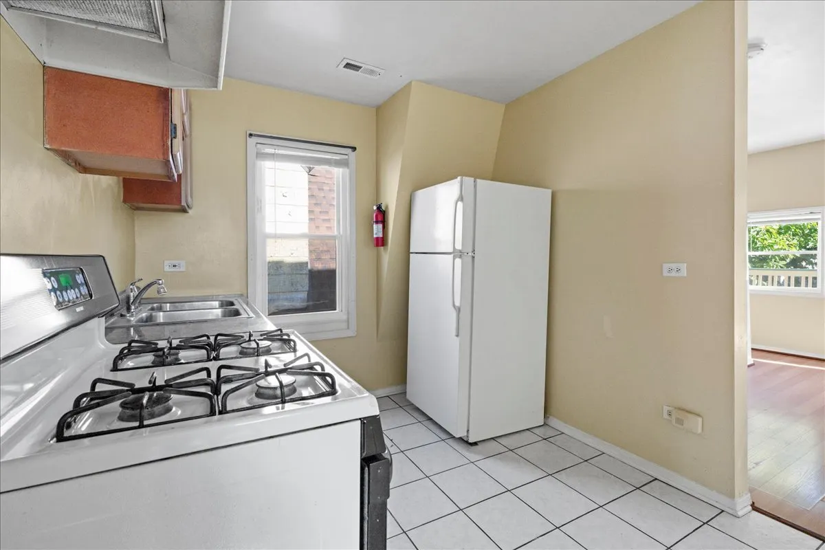 4148 N Central Park Avenue 2 IL