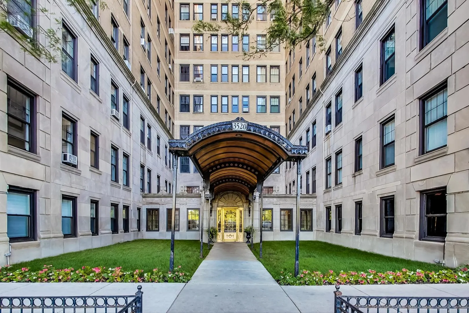 3530 N LAKE SHORE Drive 10A IL