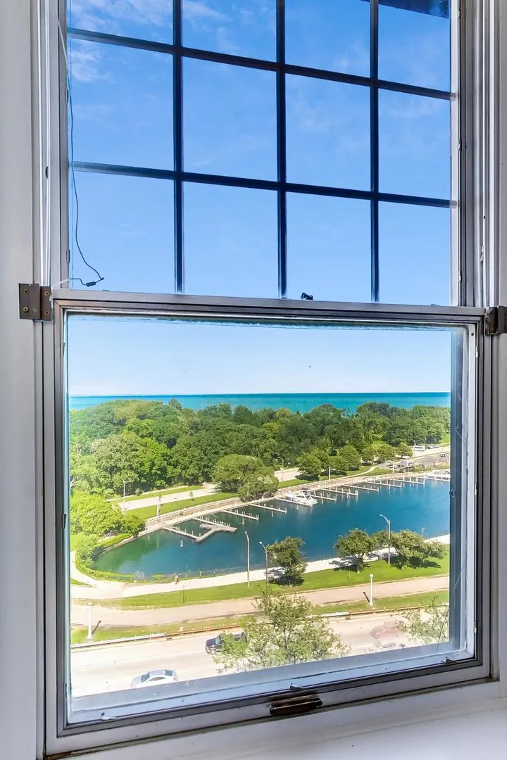 3530 N LAKE SHORE Drive 10A IL