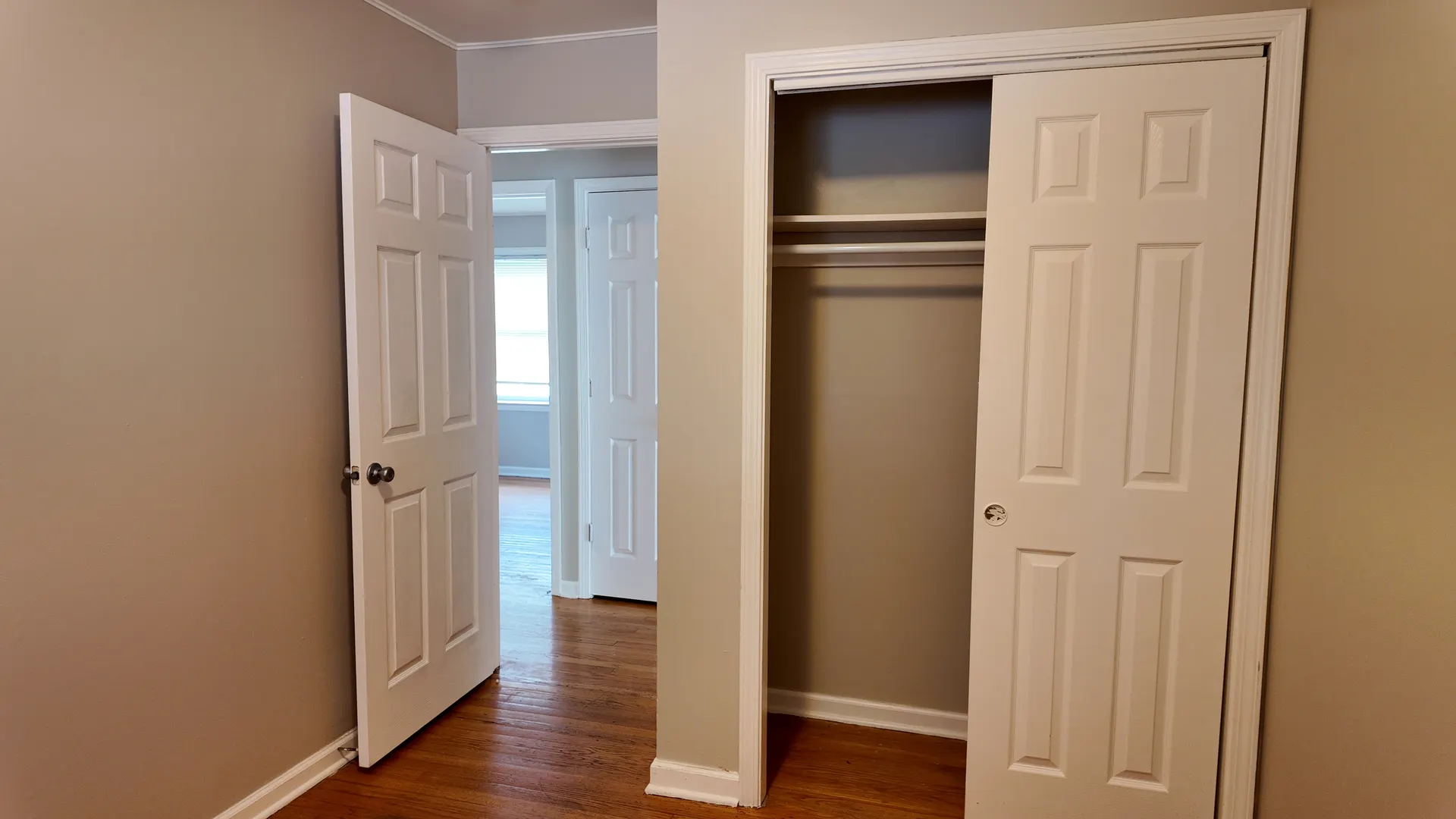 746 E 157th Street IL