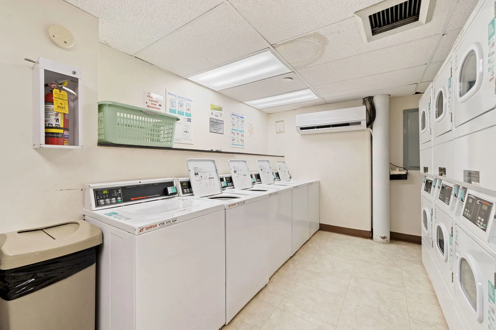 1221 N Dearborn Parkway 1601N IL